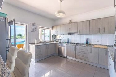 Villa com 3 quartos à venda em Fuseta