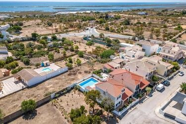 Villa com 3 quartos à venda em Fuseta