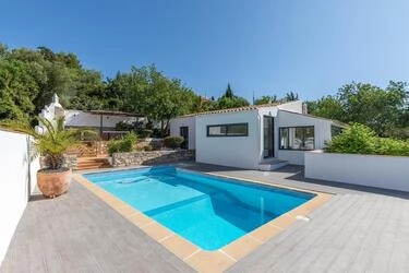 Villa com 3 quartos à venda em Santa Bárbara de Nexe