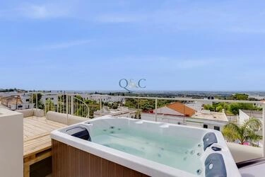 Villa com 3 quartos à venda em Santa Bárbara de Nexe