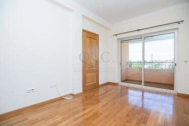 Villa com 3 quartos à venda em Santa Bárbara de Nexe