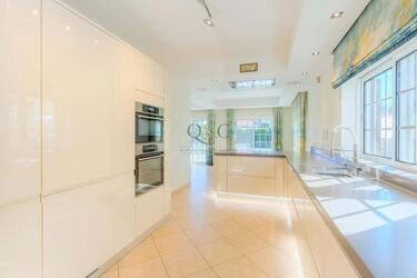 4 Bedroom Villa For Sale in Loulé (São Clemente)