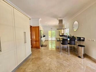 4 Bedroom Villa For Sale in Almancil