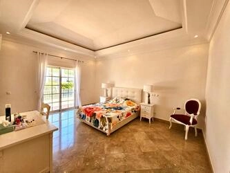 4 Bedroom Villa For Sale in Almancil
