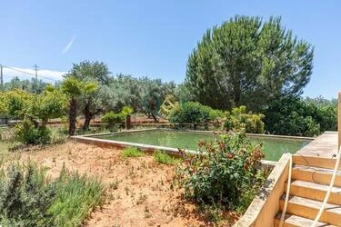 4 Bedroom Villa For Sale in Estoi