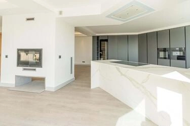 4 Bedroom Villa For Sale in Santa Bárbara de Nexe
