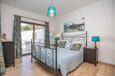 4 Bedroom Villa For Sale in Santa Bárbara de Nexe