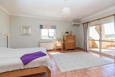 4 Bedroom Villa For Sale in Santa Bárbara de Nexe