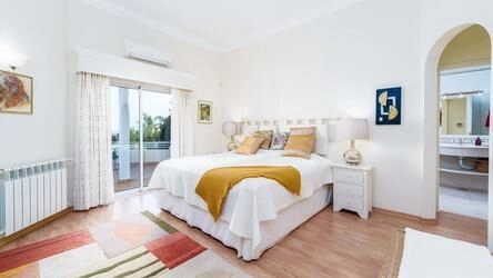 4 Bedroom Villa For Sale in Santa Bárbara de Nexe