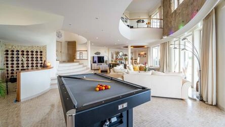 4 Bedroom Villa For Sale in Santa Bárbara de Nexe