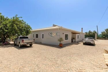 4 Bedroom Villa For Sale in São Brás de Alportel
