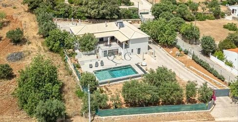 4 Bedroom Villa For Sale in São Brás de Alportel