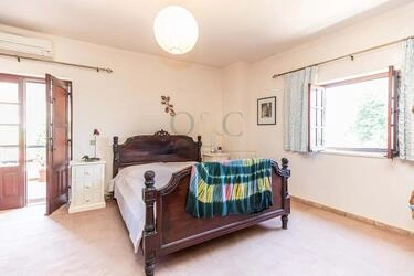 4 Bedroom Villa For Sale in Alte