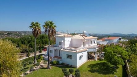 4 Bedroom Villa For Sale in Boliqueime