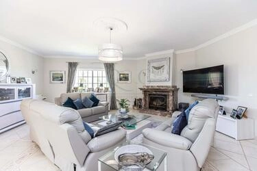 4 Bedroom Villa For Sale in Boliqueime