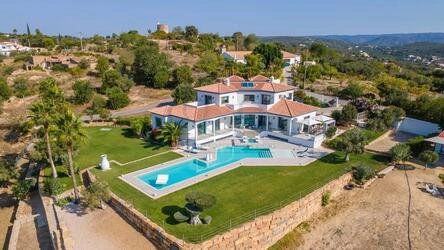 4 Bedroom Villa For Sale in Loulé (São Clemente)