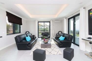 4 Bedroom Villa For Sale in Loulé (São Clemente)