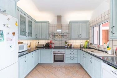 4 Bedroom Villa For Sale in Conceição