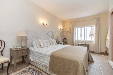 4 Bedroom Villa For Sale in Conceição