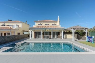 Villa avec 4 chambres à vendre à Loulé (São Clemente)
