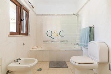 Villa avec 4 chambres à vendre à Quarteira