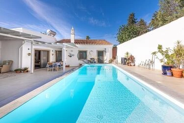 Villa avec 4 chambres à vendre à Santa Bárbara de Nexe