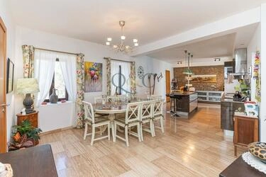 Villa avec 4 chambres à vendre à Santa Bárbara de Nexe