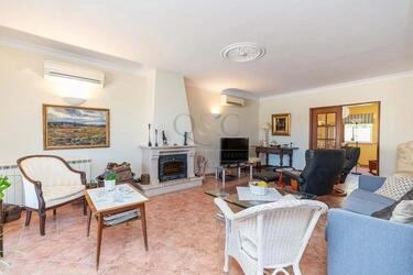 Villa avec 4 chambres à vendre à Santa Bárbara de Nexe