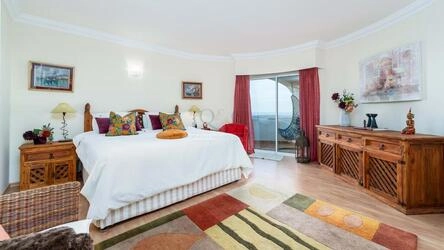 Villa avec 4 chambres à vendre à Santa Bárbara de Nexe