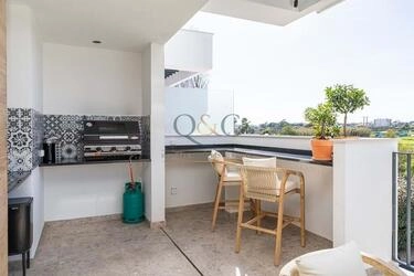 Villa com 4 quartos à venda em Quarteira