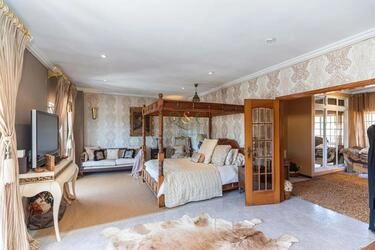 Villa com 4 quartos à venda em Santa Bárbara de Nexe