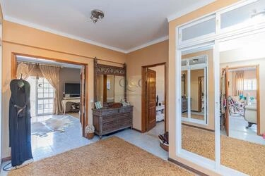 Villa com 4 quartos à venda em Santa Bárbara de Nexe