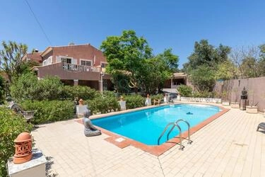 Villa com 4 quartos à venda em Santa Bárbara de Nexe