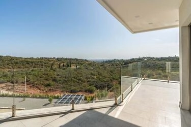 Villa com 4 quartos à venda em Santa Bárbara de Nexe