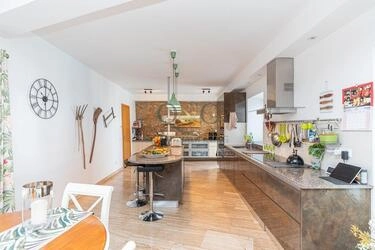 Villa com 4 quartos à venda em Santa Bárbara de Nexe