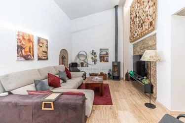 Villa com 4 quartos à venda em Santa Bárbara de Nexe