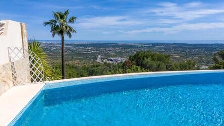 Villa com 4 quartos à venda em Santa Bárbara de Nexe
