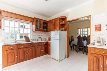 Villa com 4 quartos à venda em Santa Bárbara de Nexe