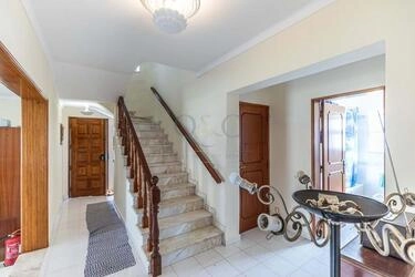 Villa com 4 quartos à venda em Santa Bárbara de Nexe