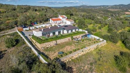 Villa com 4 quartos à venda em Querença