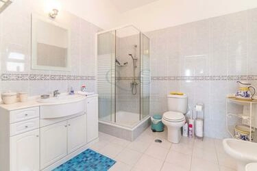 Villa com 4 quartos à venda em Santa Bárbara de Nexe