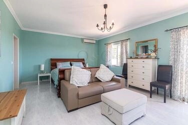 Villa com 4 quartos à venda em Santa Bárbara de Nexe