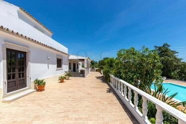 5 Bedroom Villa For Sale in São Brás de Alportel