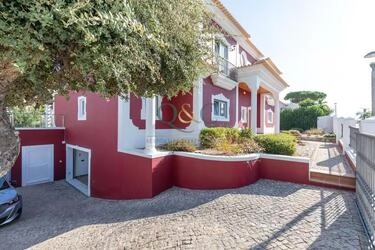 Villa com 5 quartos à venda em Quarteira