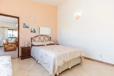 Villa com 5 quartos à venda em Santa Bárbara de Nexe