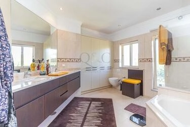 Villa com 5 quartos à venda em Santa Bárbara de Nexe