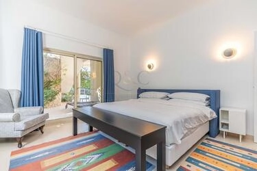 Villa com 5 quartos à venda em Santa Bárbara de Nexe
