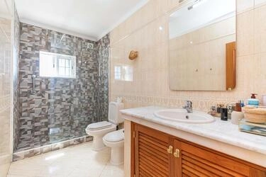 6 Bedroom Villa For Sale in São Brás de Alportel