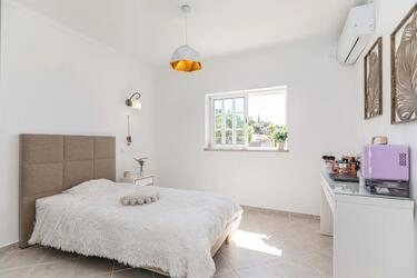 6 Bedroom Villa For Sale in São Brás de Alportel