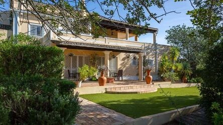 Villa com 6 quartos à venda em Santa Bárbara de Nexe